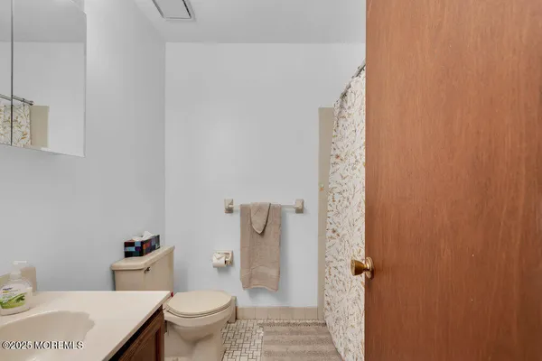 $305,000 | 148 Davenport Road, Toms River, NJ 08757