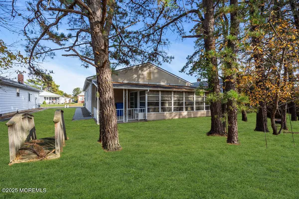$305,000 | 148 Davenport Road, Toms River, NJ 08757