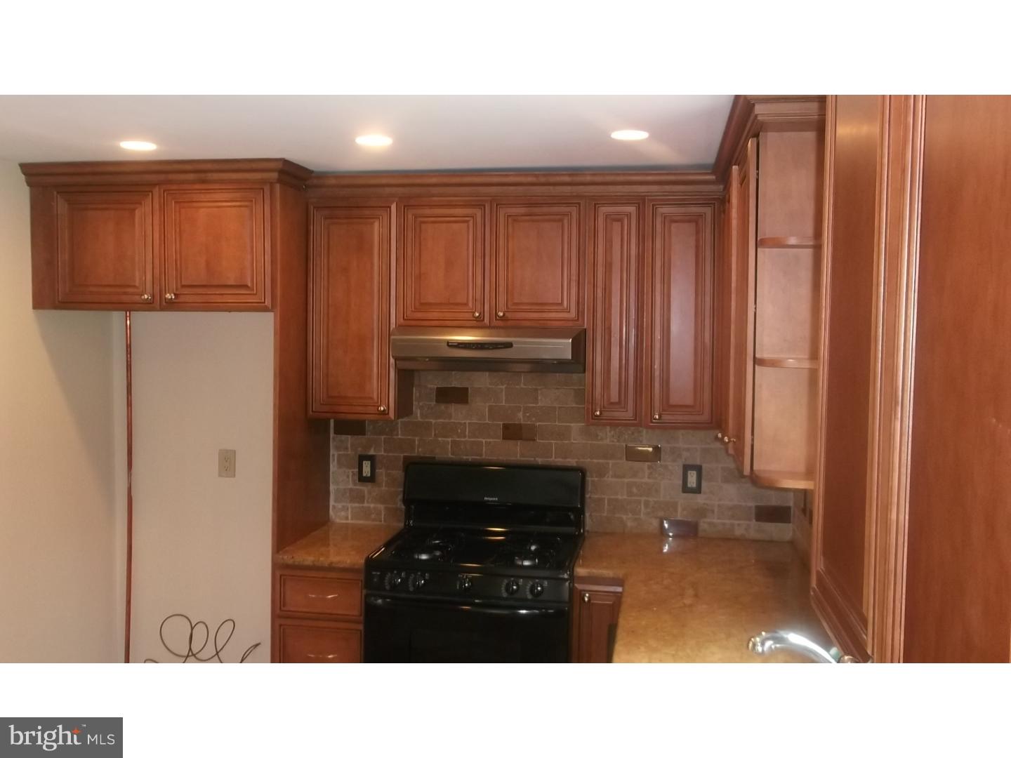 15163 Wayside Road Philadelphia, PA 19116 - Photo 17 of 24