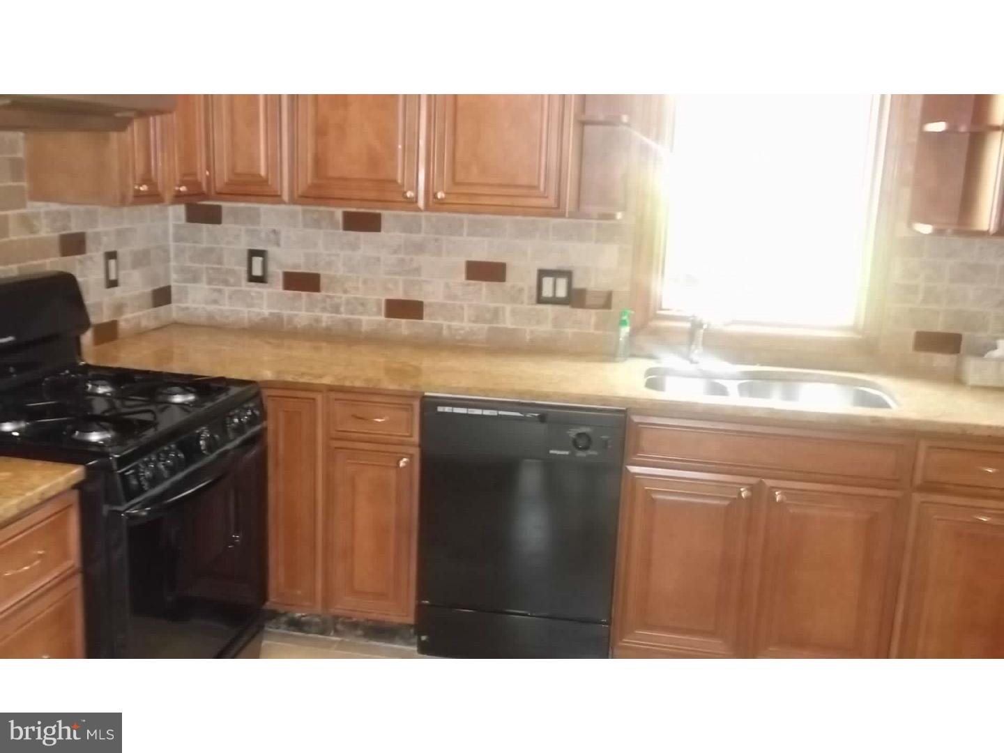 15163 Wayside Road Philadelphia, PA 19116 - Photo 20 of 24