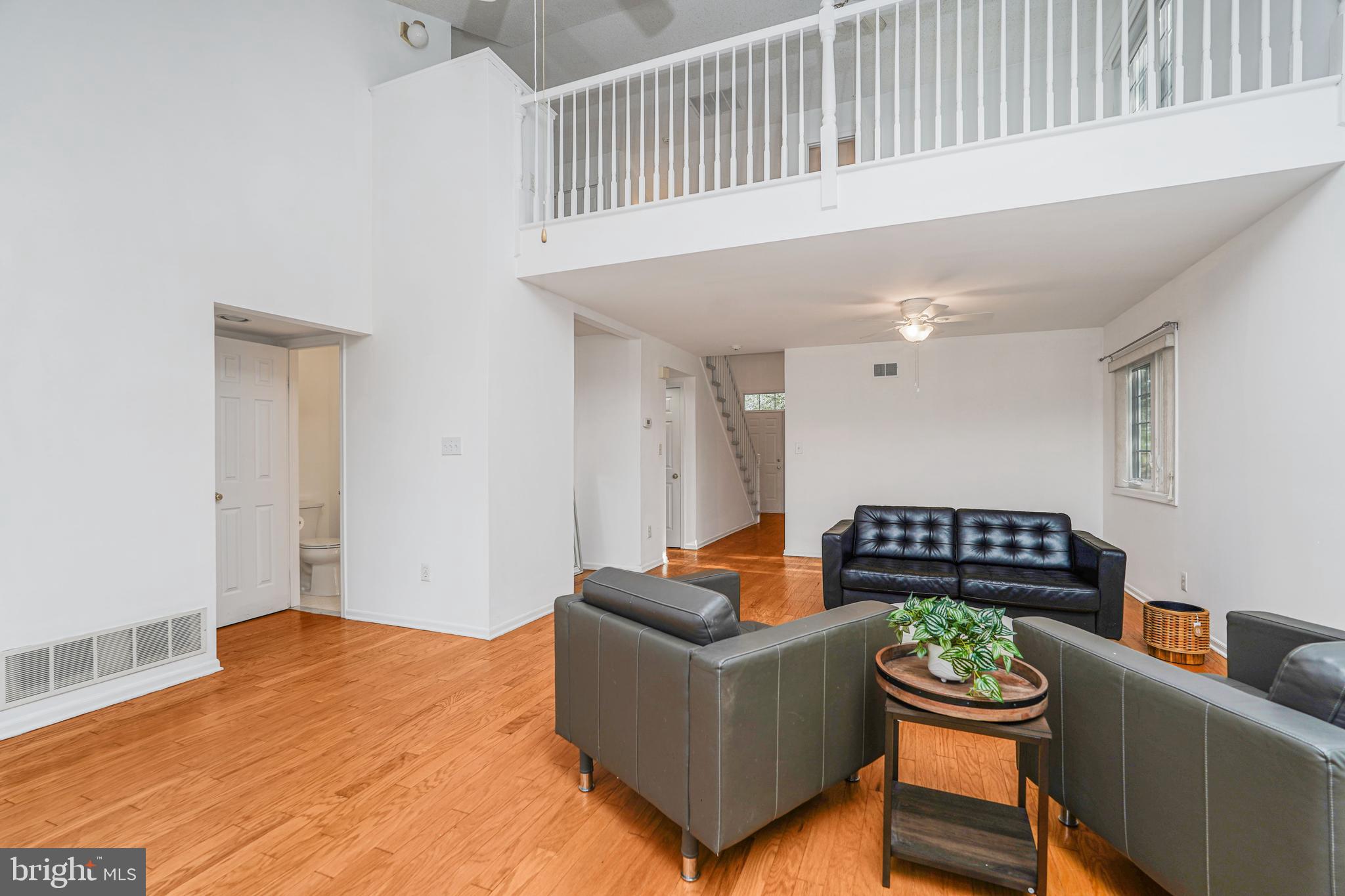 47A Winthrop Road Monroe Township, NJ 08831 - Photo 9 of 25 Living Room