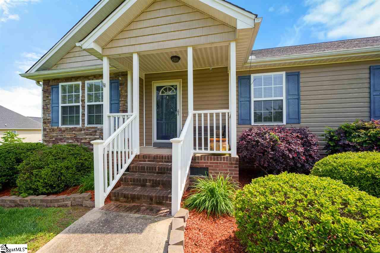 1781 Bishop Road Inman, SC 29349 - Photo 2 of 23