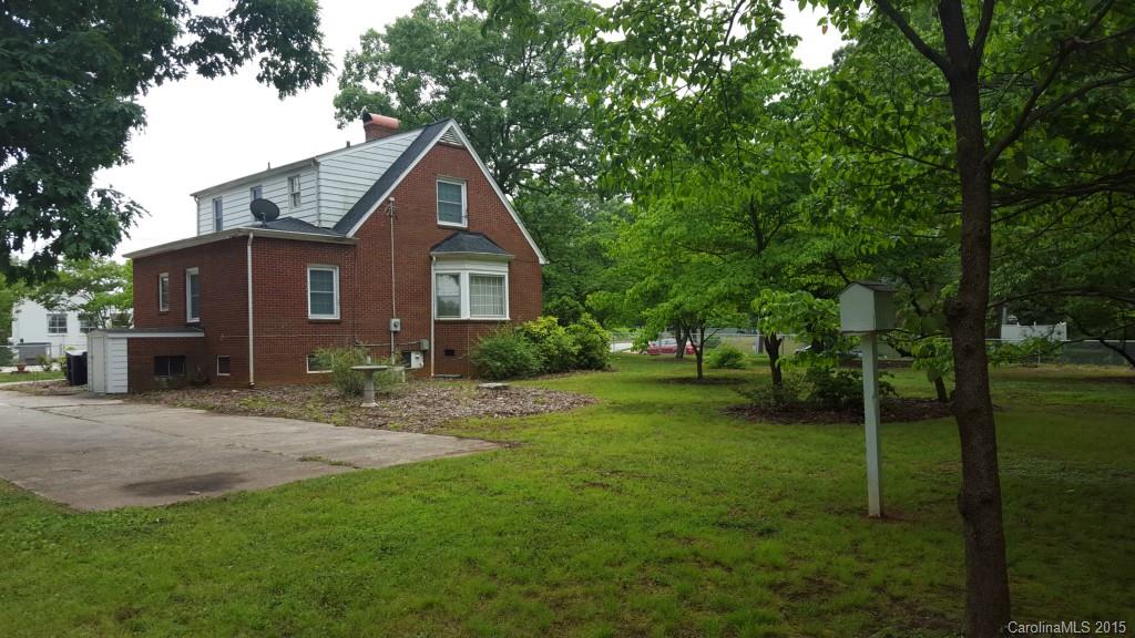 404 Sullivan Road Statesville, NC 28677 - Photo 6 of 24 Gallery Image 6