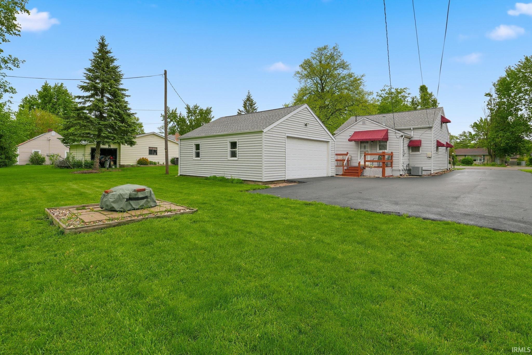 7314 Bluffton Road Fort Wayne, IN 46809 - Photo 29 of 32