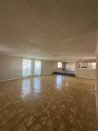 $170,000 | 807 North Houston Street, Royse City, TX 75189