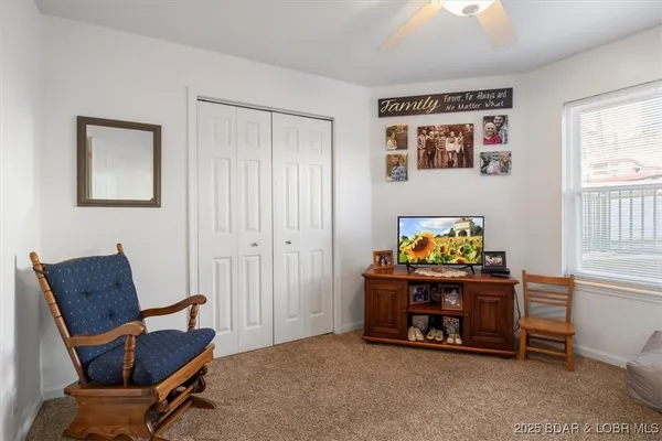 $314,500 | 222 Park Pl Lane, Unit 2C, Kaiser, MO 65047