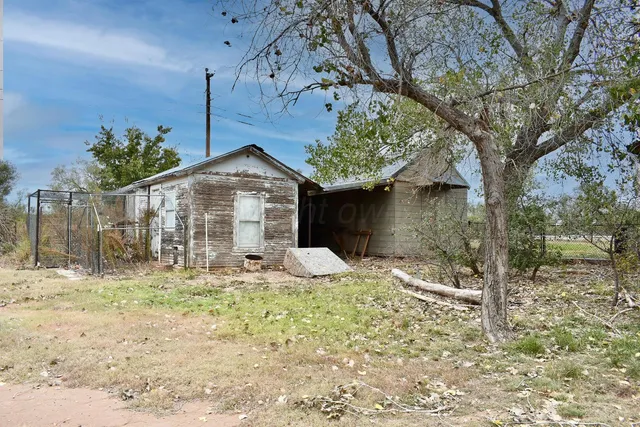 $245,000 | 116 Buffalo Drive, Sanford, TX 79078