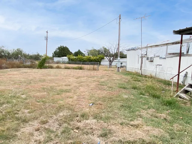 $245,000 | 116 Buffalo Drive, Sanford, TX 79078