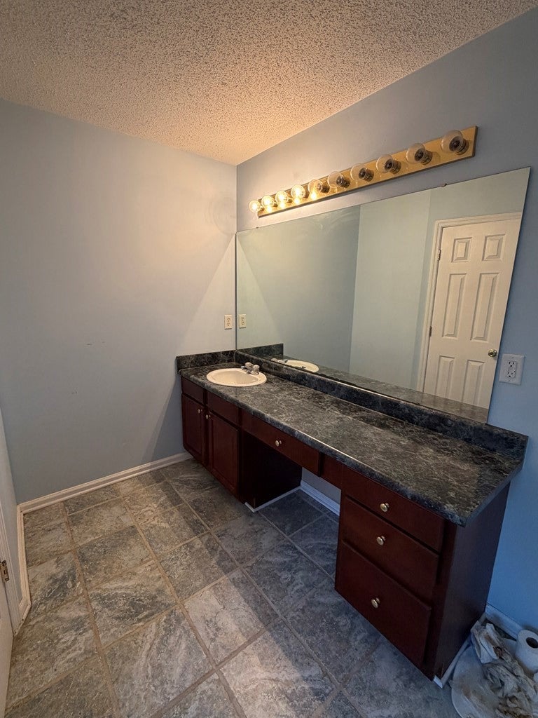 515 Vickers Road Nashville, GA 31639 - Photo 8 of 27 Gallery Image 8