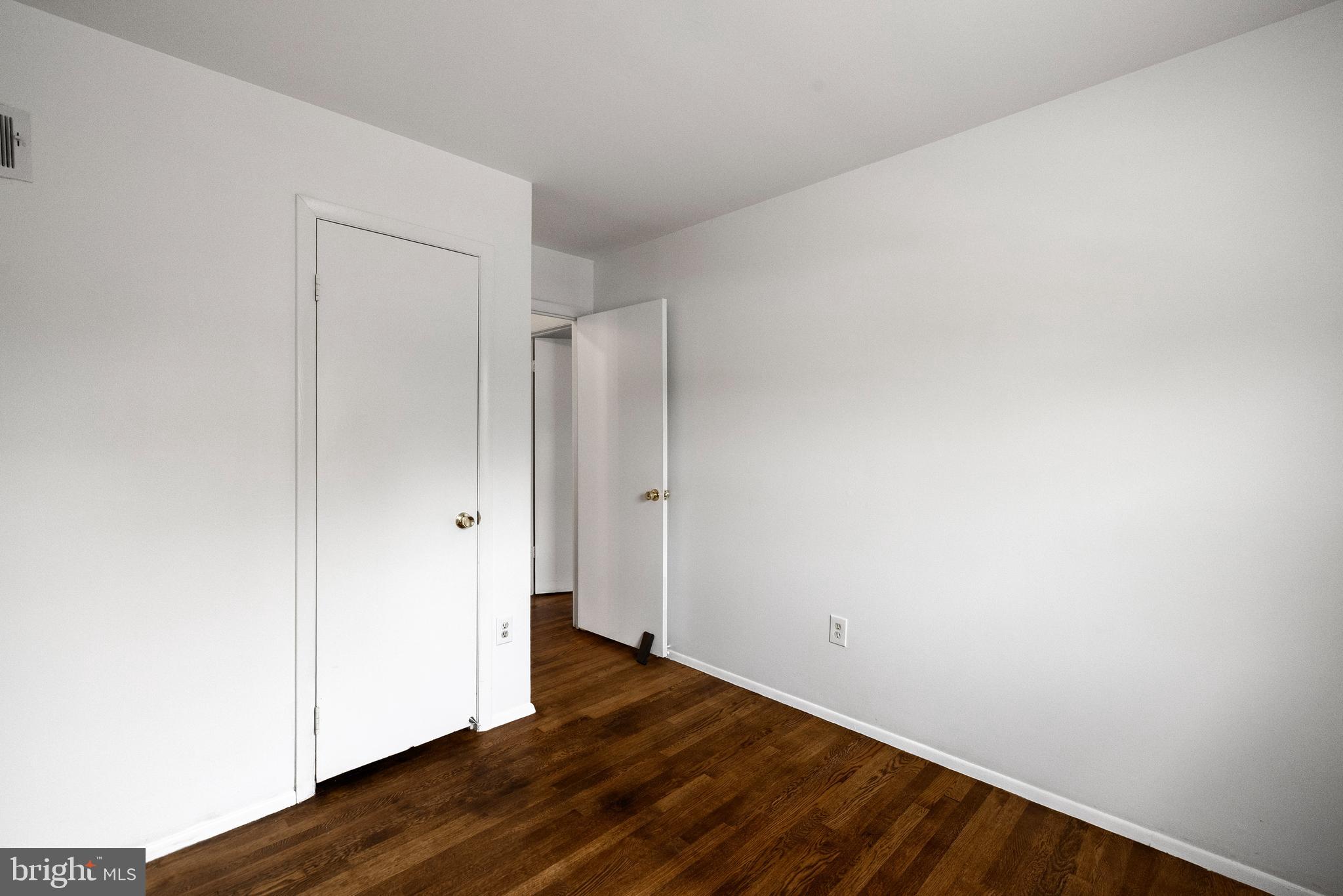 13652 Kingsman Road Woodbridge, VA 22193 - Photo 12 of 24 Gallery Image 12