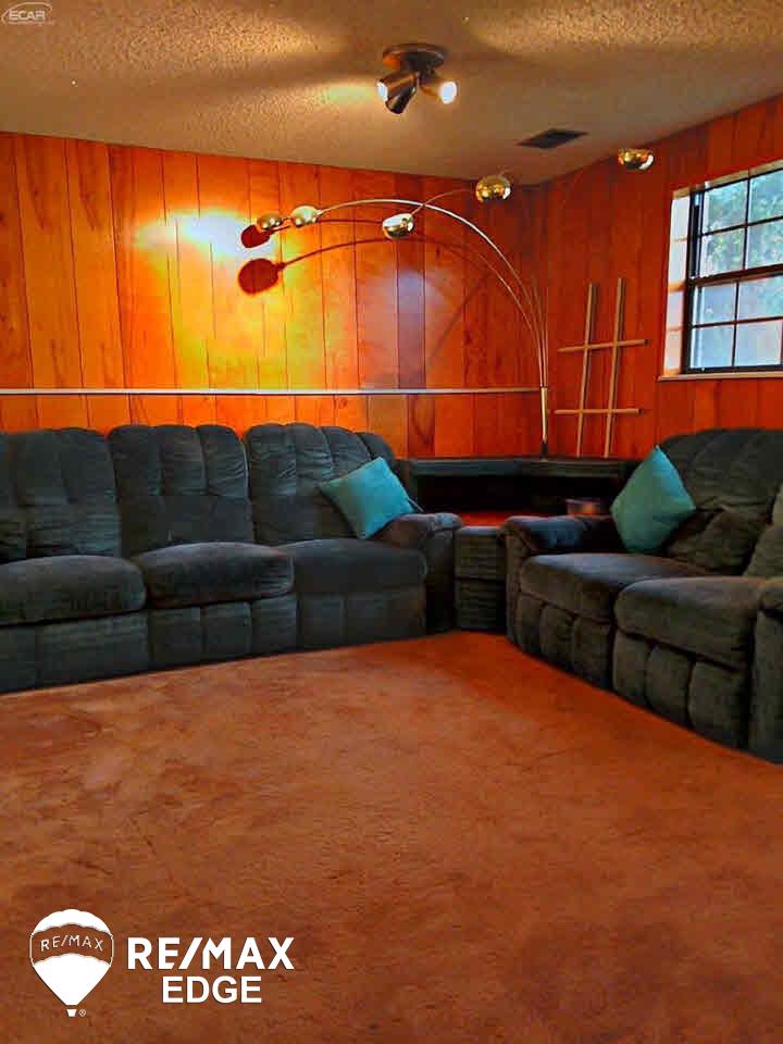 7124 Sharp Road Swartz Creek, MI 48473 - Photo 4 of 7 21278779-3.JPG