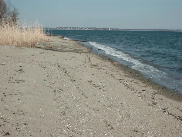 $239,000 | 0 Grove Avenue, Warwick, RI 02889