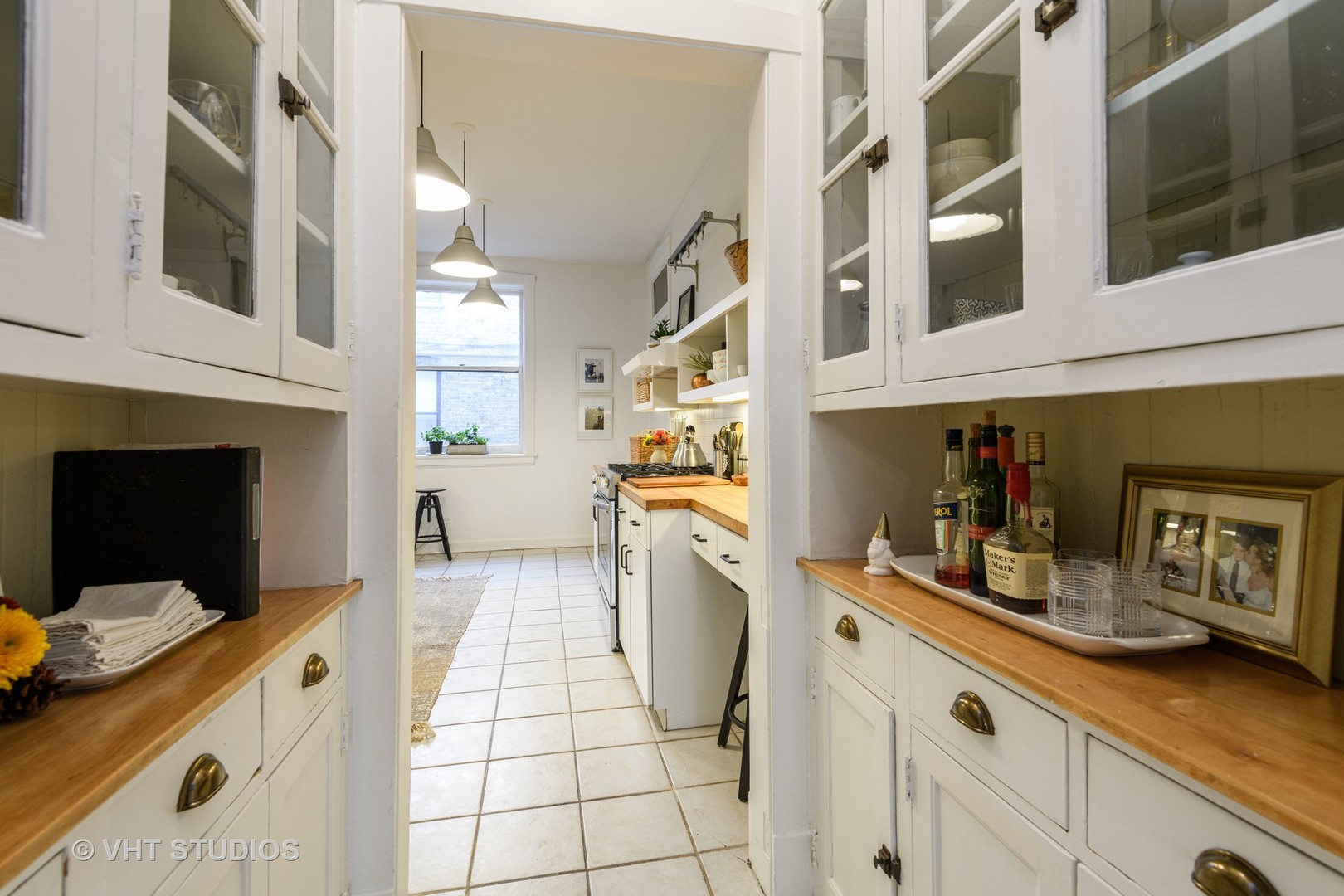 450 West Surf Street, Unit 1 Chicago, IL 60657 - Photo 5 of 14