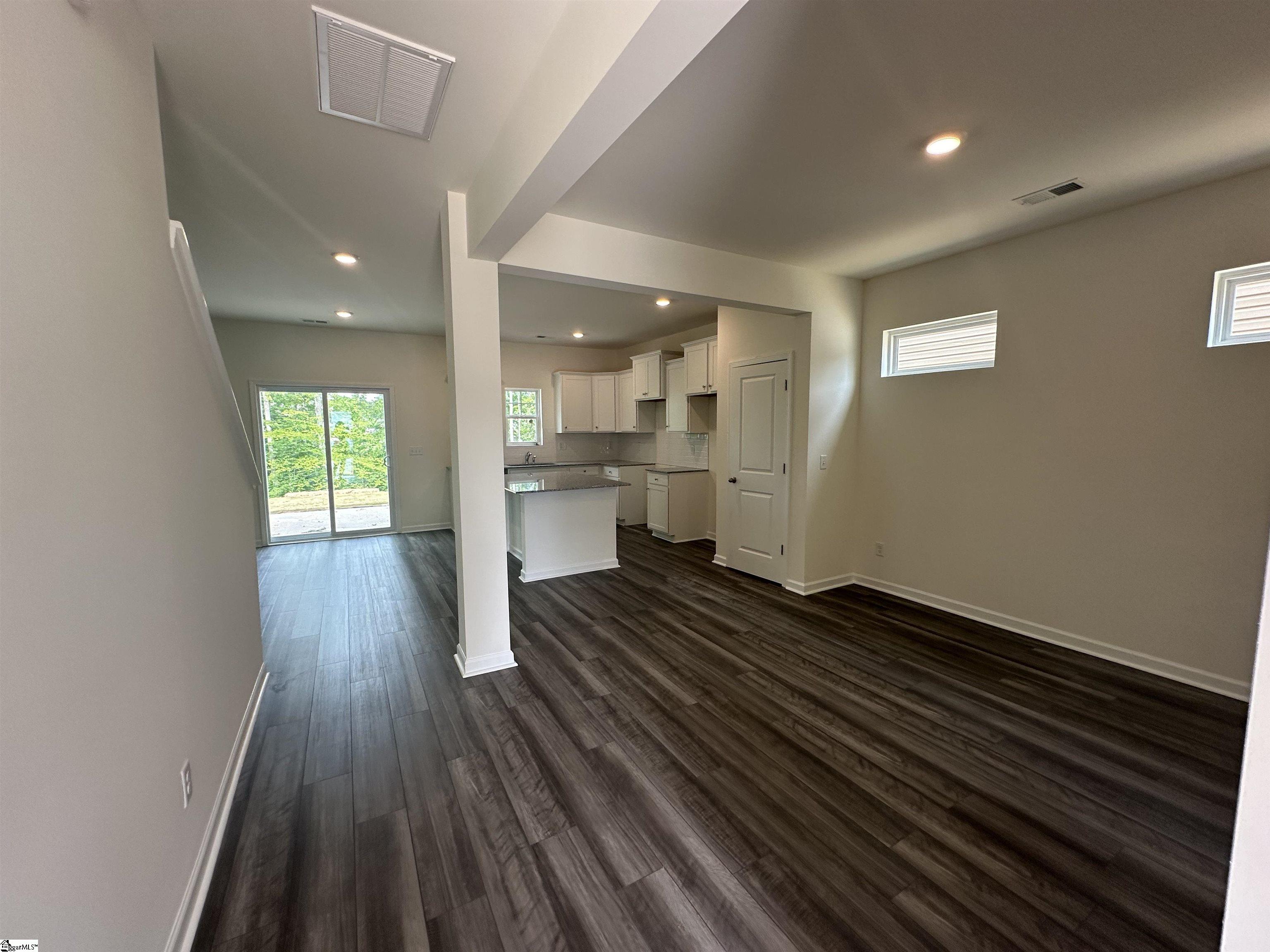 739 Fountain Brook Lane Fountain Inn, SC 29644 - Photo 4 of 9