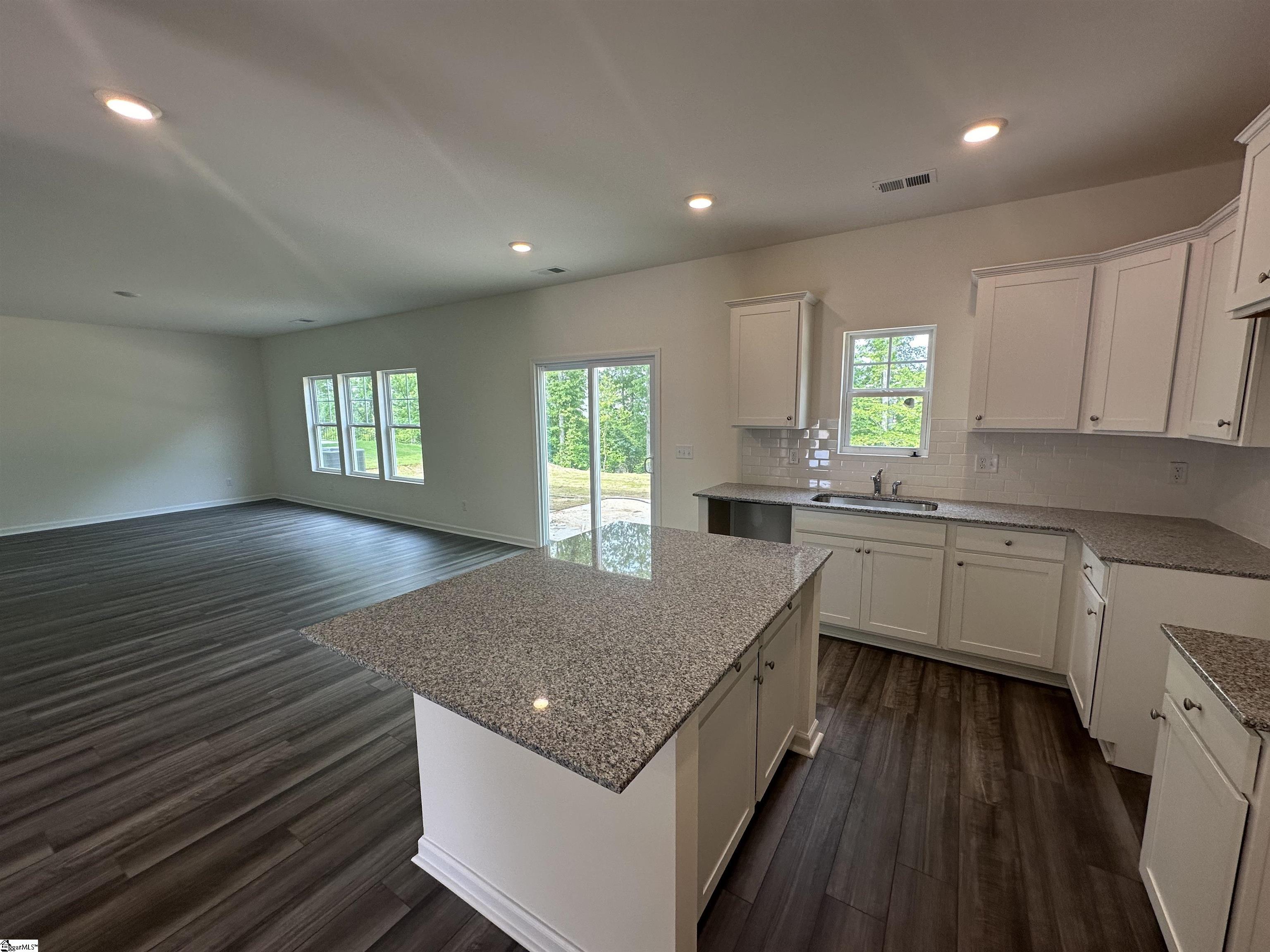 739 Fountain Brook Lane Fountain Inn, SC 29644 - Photo 5 of 9