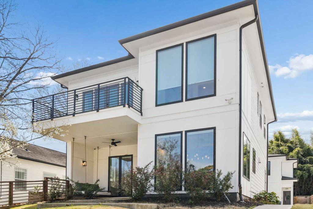 32 Walthall Street Northeast, Unit A Atlanta, GA 30307 - Photo 1 of 39 front view of a building
