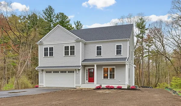 $859,900 | 86 Plain Street, Hopedale, MA 01747