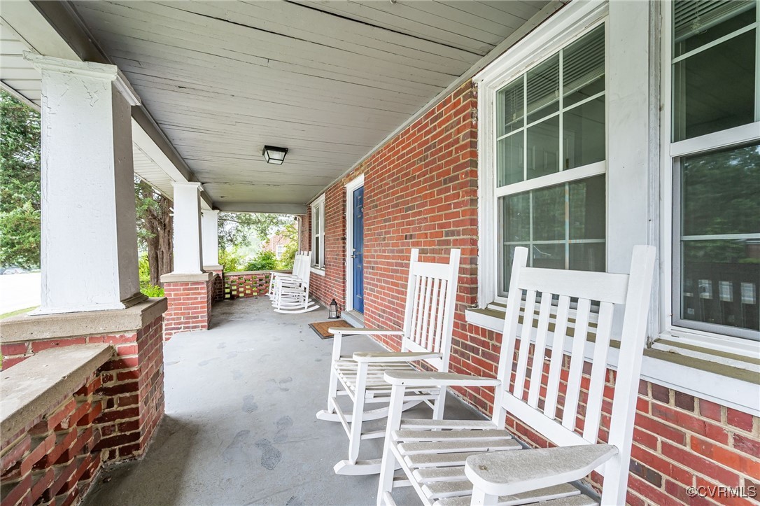3710 West Hundred Road Chester, VA 23831 - Photo 3 of 23 Gallery Image 3