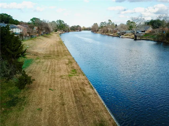 $189,999 | 821 Parkway Drive, Natchitoches, LA 71457