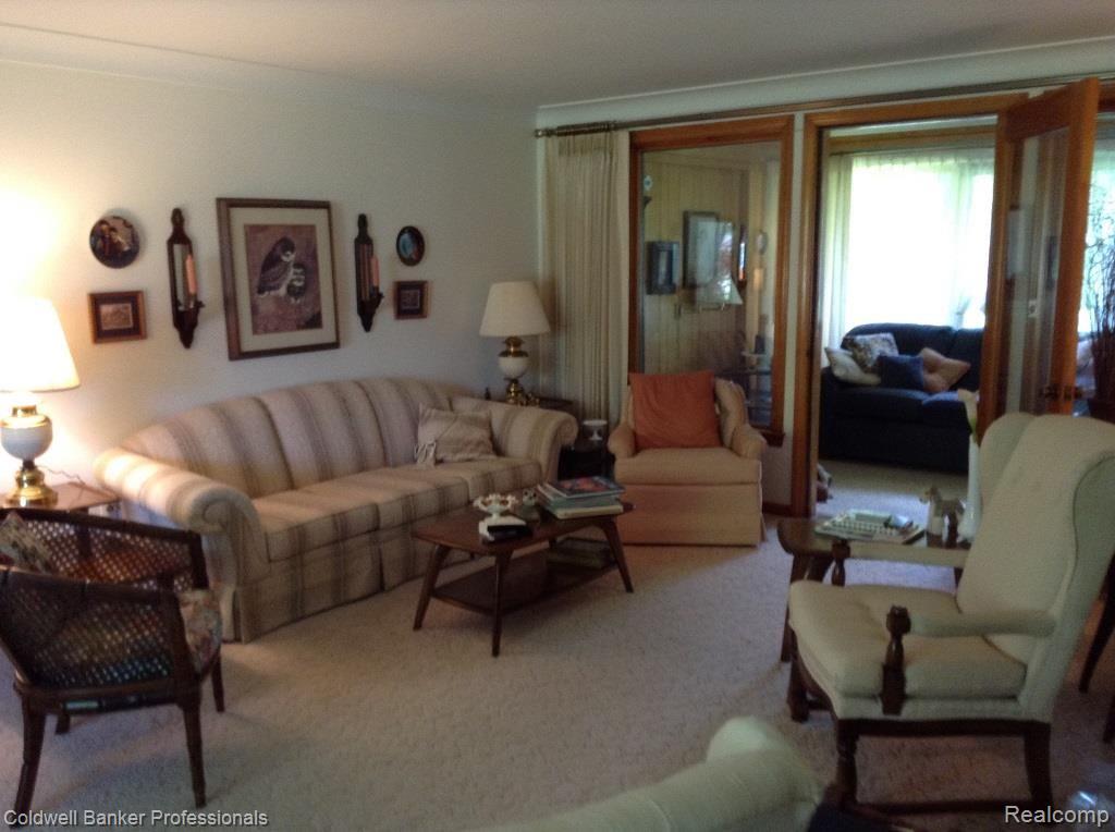 1037 Turrill Road Lapeer, MI 48446 - Photo 9 of 38