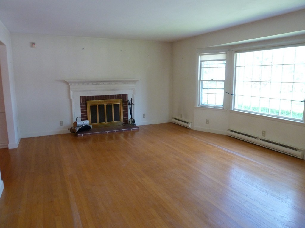 33 Tupelo Road Worcester, MA 01606 - Photo 12 of 21 Gallery Image 12