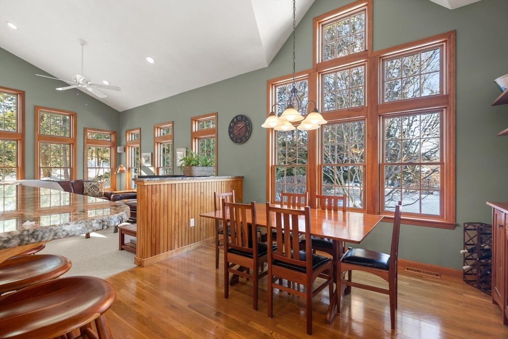 15 Locke Road Chelmsford, MA 01824 - Photo 11 of 42