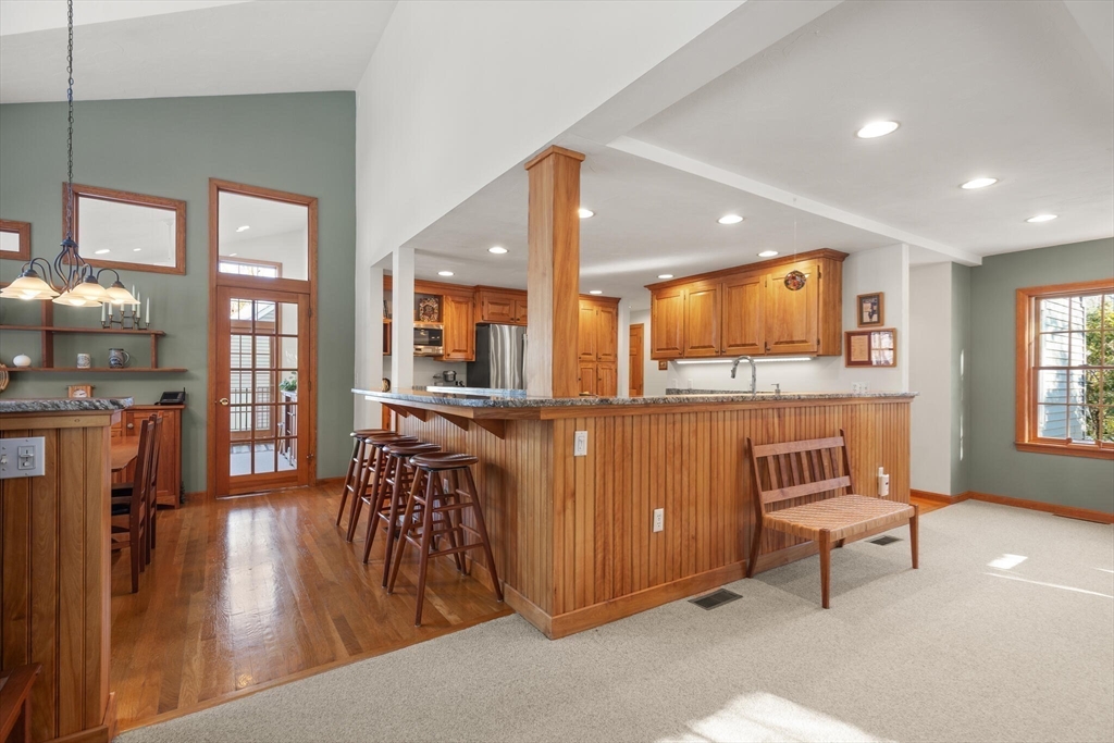 15 Locke Road Chelmsford, MA 01824 - Photo 13 of 42