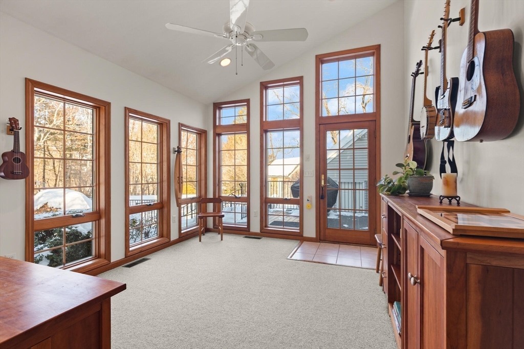 15 Locke Road Chelmsford, MA 01824 - Photo 20 of 42