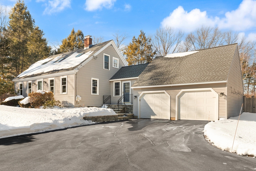 15 Locke Road Chelmsford, MA 01824 - Photo 2 of 42