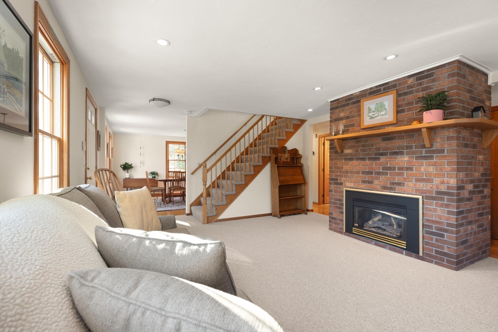 15 Locke Road Chelmsford, MA 01824 - Photo 24 of 42