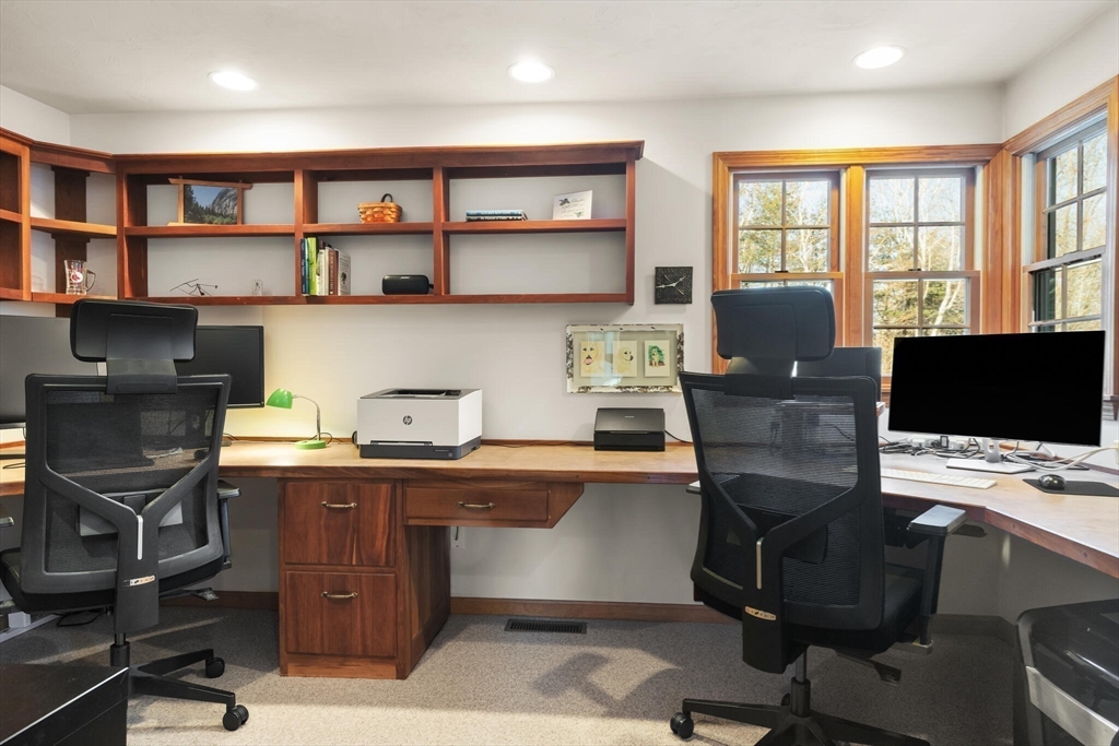 15 Locke Road Chelmsford, MA 01824 - Photo 27 of 42