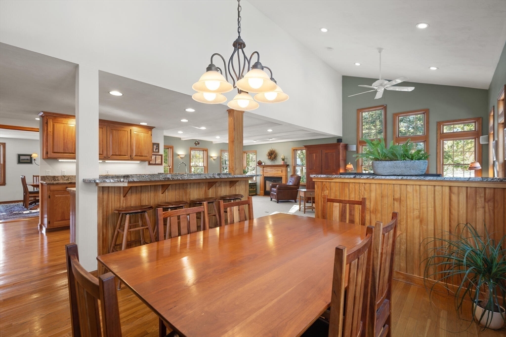 15 Locke Road Chelmsford, MA 01824 - Photo 10 of 42