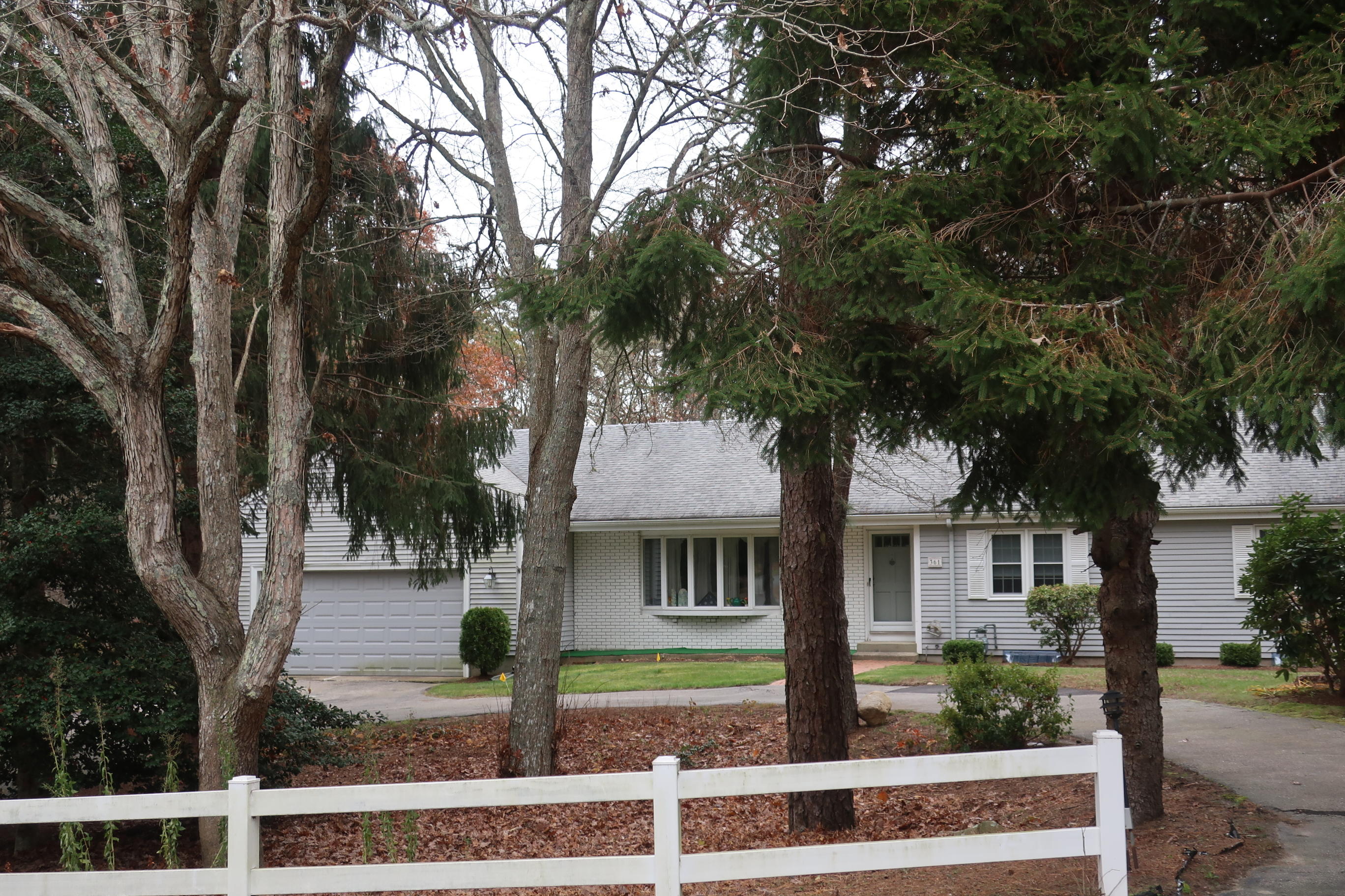 361 Woodside Road West Barnstable, MA 02668 - Photo 2 of 35 IMG_0467