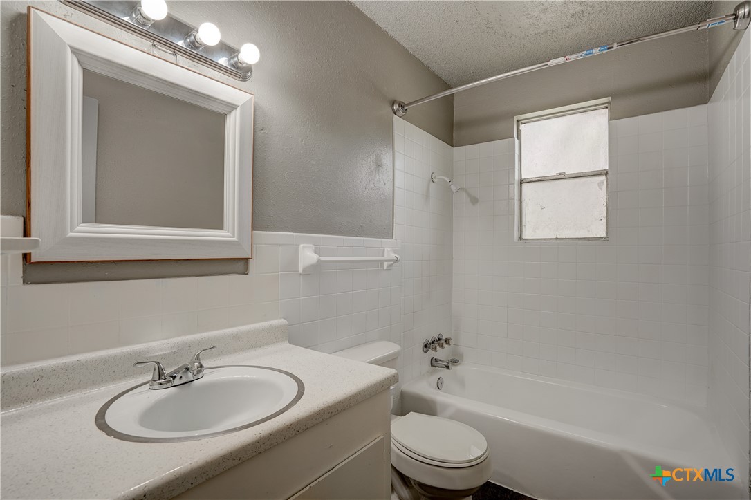 714 Martindale Road San Marcos, TX 78666 - Photo 18 of 23