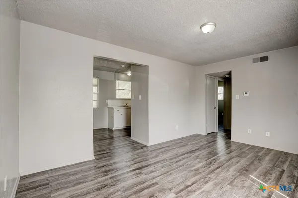 $799 | 714 Martindale Road, San Marcos, TX 78666