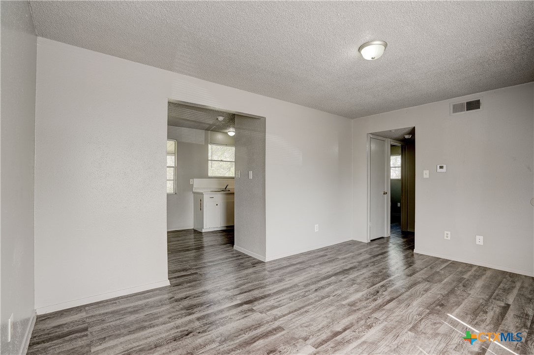 714 Martindale Road San Marcos, TX 78666 - Photo 6 of 23