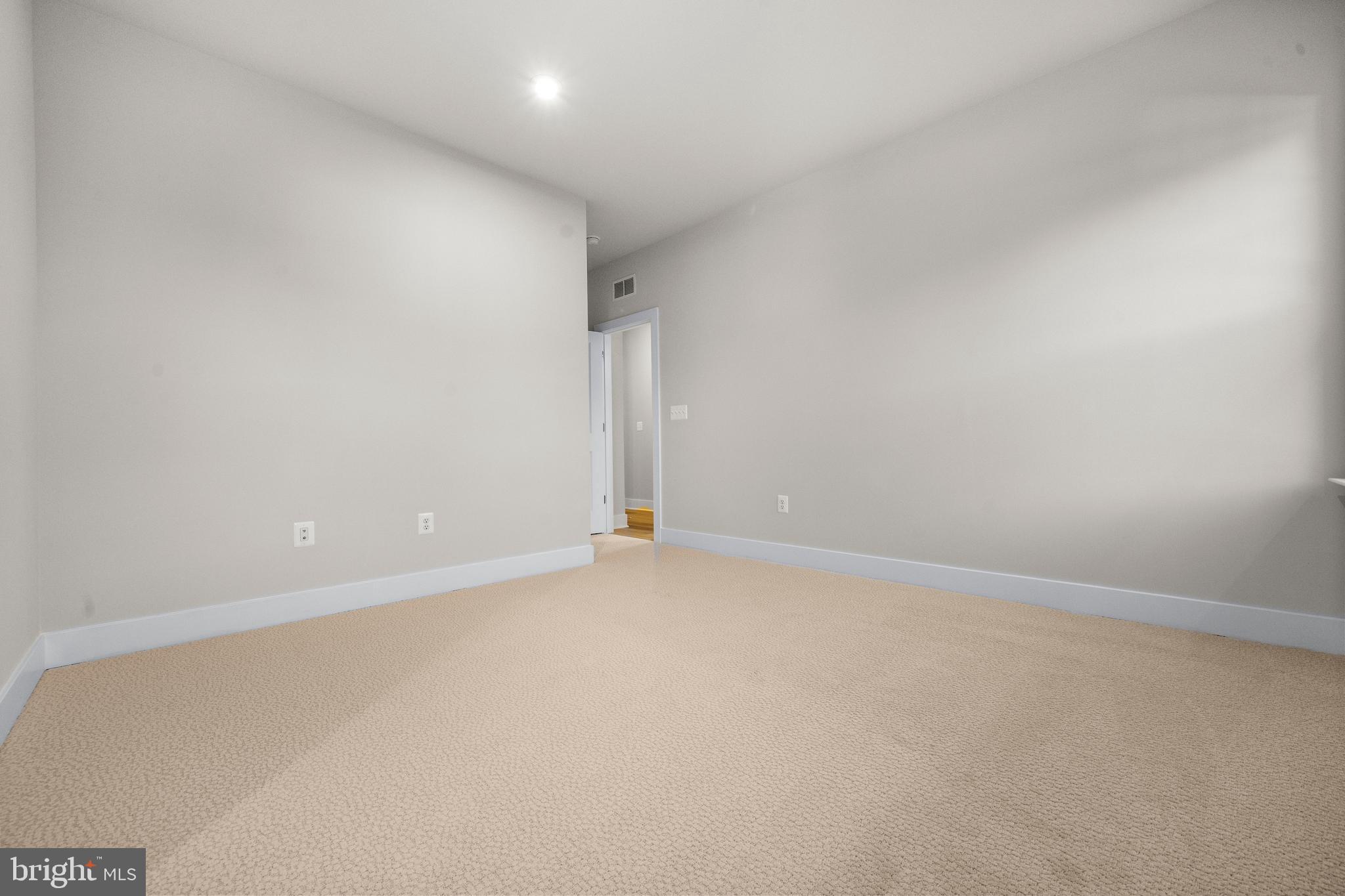 7505 Magarity Road Falls Church, VA 22043 - Photo 45 of 69