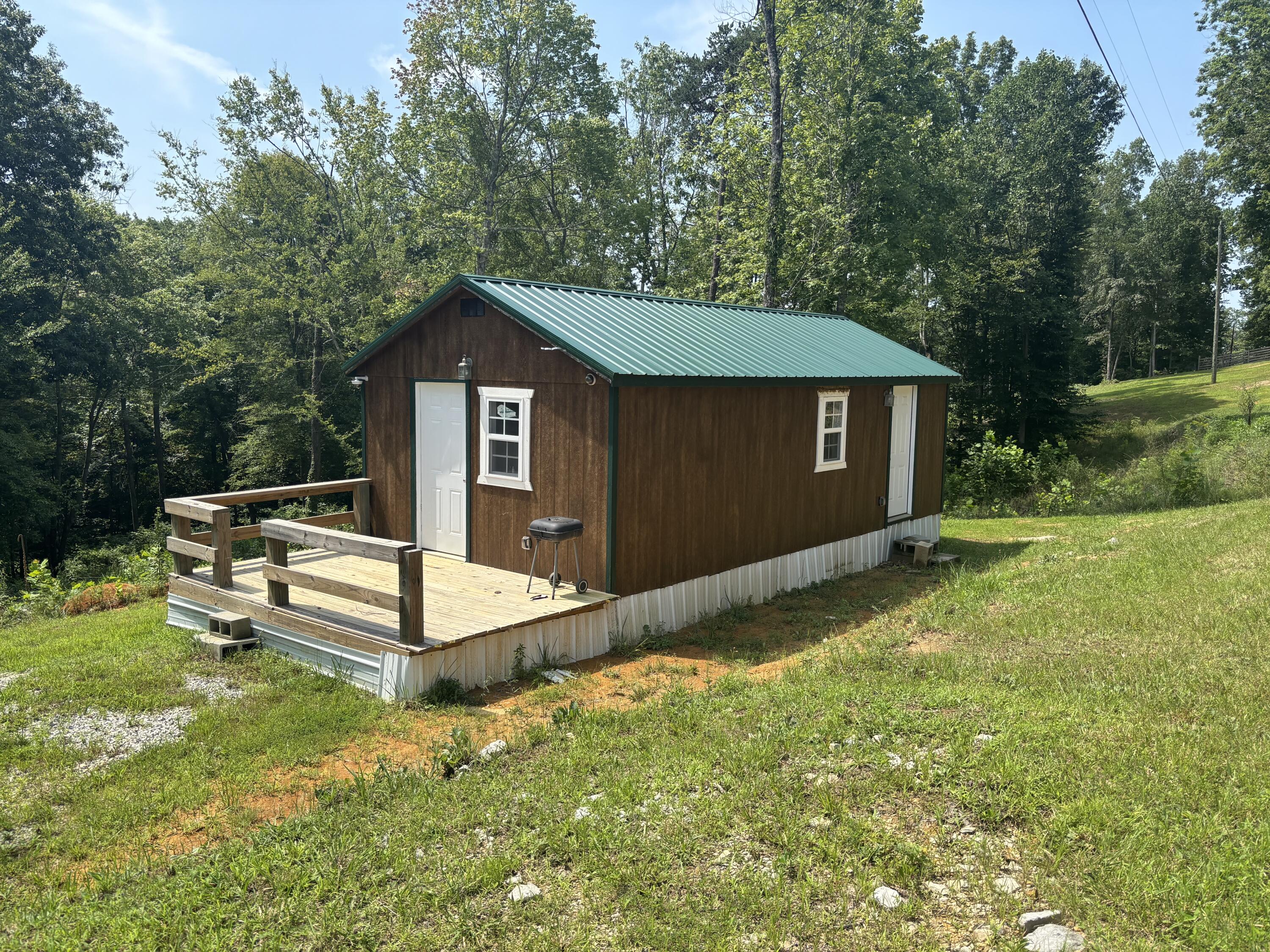 439 Lakepoint View Road Monticello, KY 42633 - Photo 10 of 28 IMG_4799