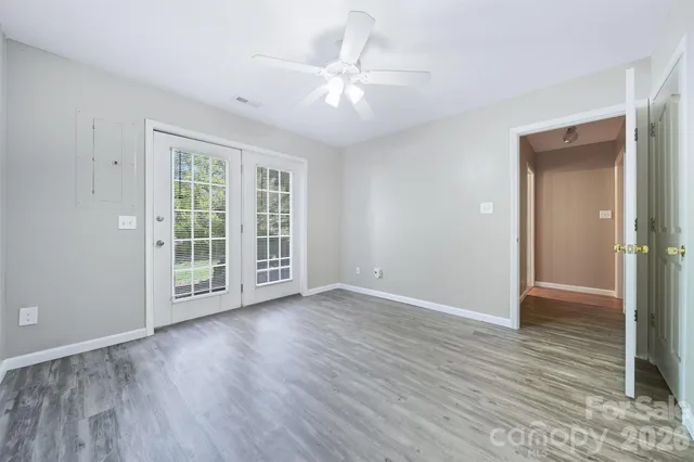 $389,500 | 19 Heron Cove Loop, Hickory, NC 28601