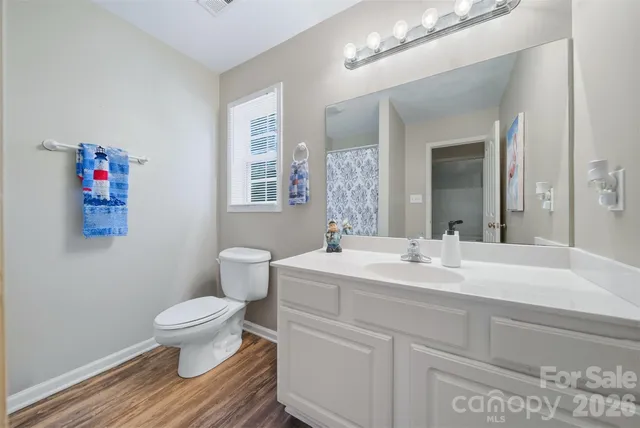 $389,500 | 19 Heron Cove Loop, Hickory, NC 28601