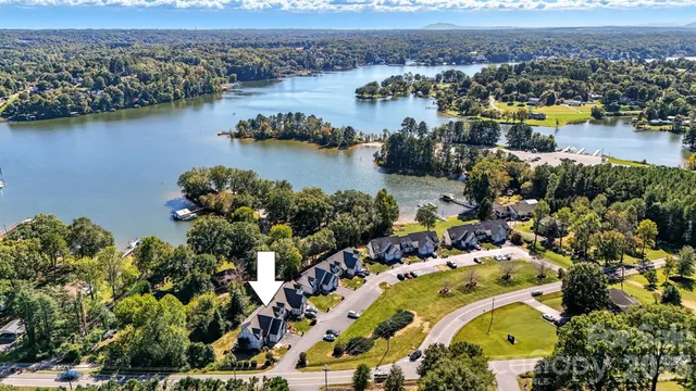 $389,500 | 19 Heron Cove Loop, Hickory, NC 28601