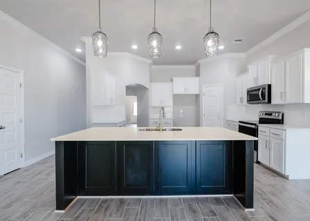 $461,500 | 809 Sunnys Halo Drive, Hewitt, TX 76643