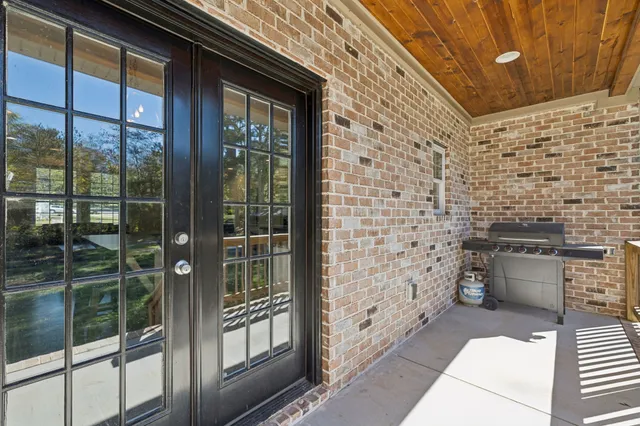 $440,000 | 412 Vine Street South, Wartrace, TN 37183