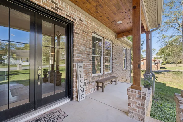 $440,000 | 412 Vine Street South, Wartrace, TN 37183