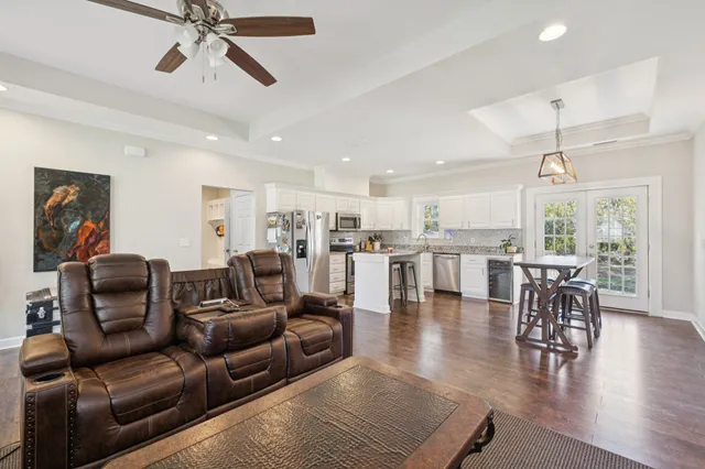 $440,000 | 412 Vine Street South, Wartrace, TN 37183