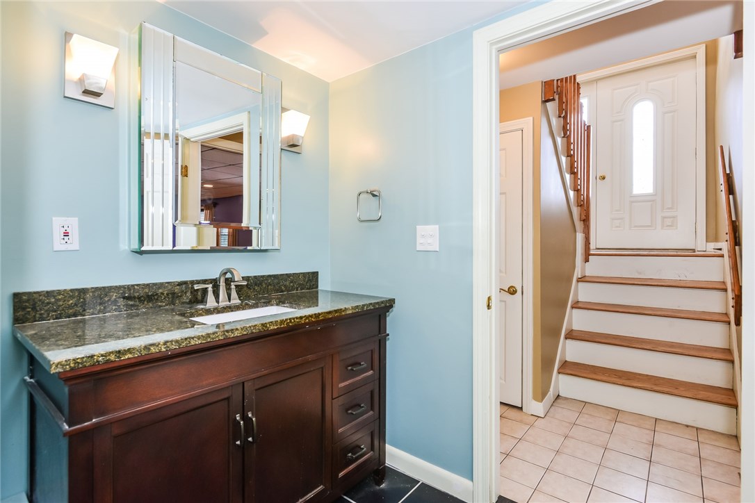 137 Saunders Brook Road Glocester, RI 02814 - Photo 19 of 30