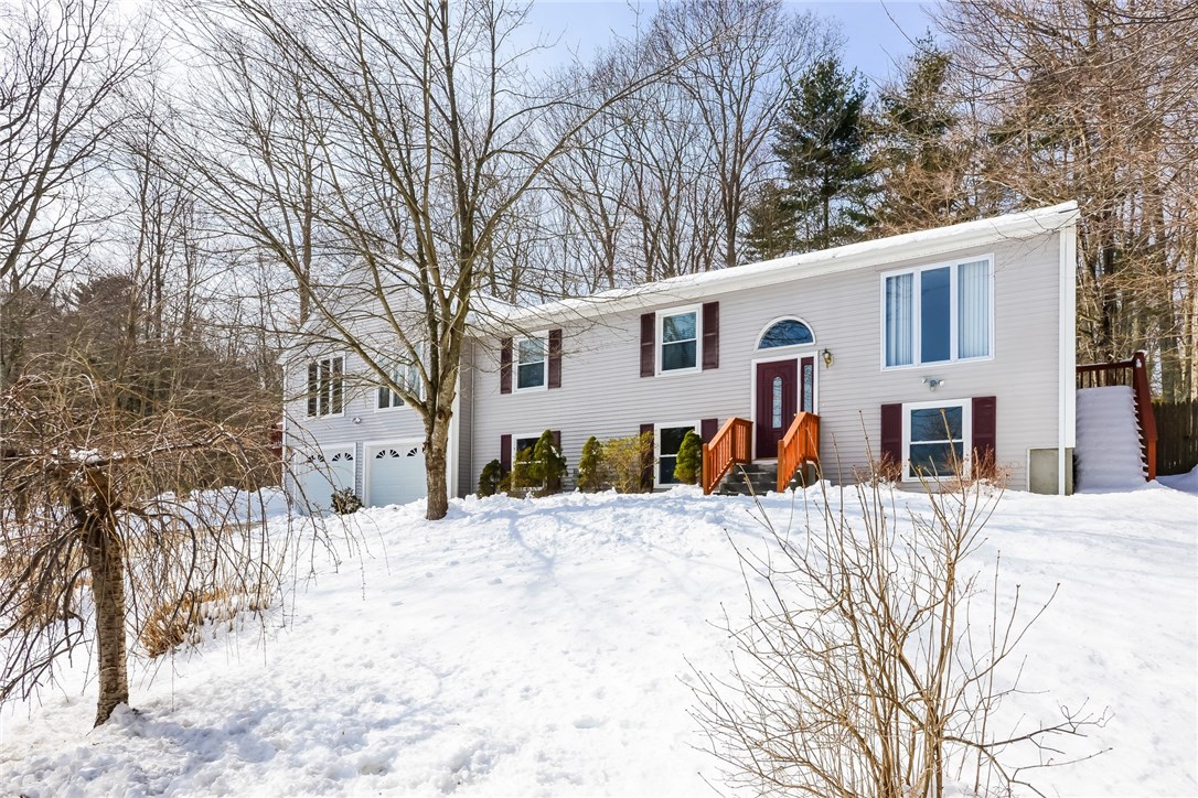137 Saunders Brook Road Glocester, RI 02814 - Photo 2 of 30