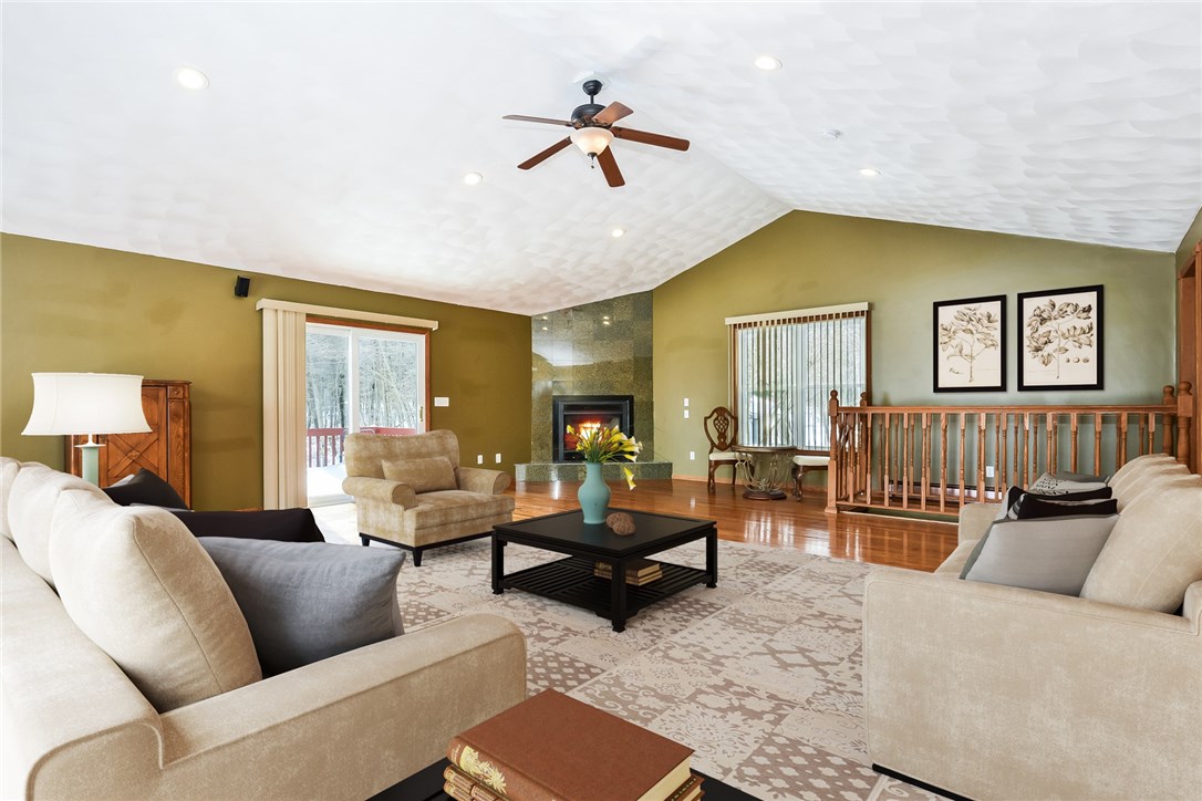 137 Saunders Brook Road Glocester, RI 02814 - Photo 5 of 30
