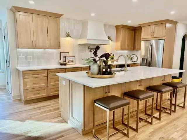 $950,000 | 9424 Wenonga Road, Leawood, KS 66206