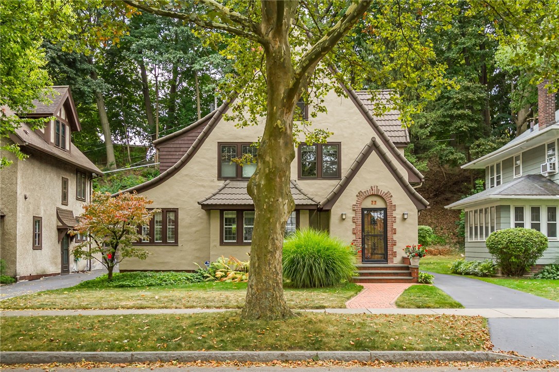 77 Highland Parkway Rochester, NY 14620 - Photo 2 of 31